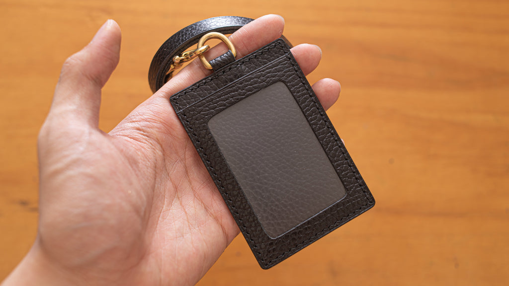 Making a Dollaro Leather Badge Card Holder (Timelapse)