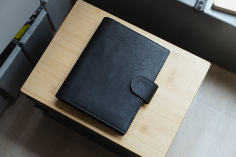 A5 Pebbled Leather Ring Organizer with Krause rings