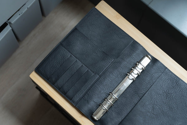 A5 Pebbled Leather Ring Organizer with Krause rings