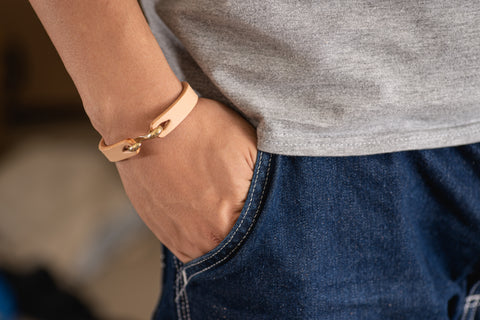 Natural Vegetable-tanned Leather S Hook Bracelet