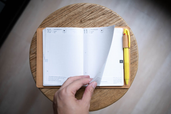 6 COLORS - A6/Hobonichi/Midori MD Natural Elastic Closure Pebbled Leather Notebook Cover