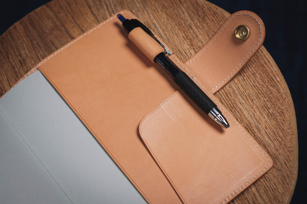 B6/Stalogy Natural Snap Closure Vegetable-tanned Leather Notebook Cover with Card Slots