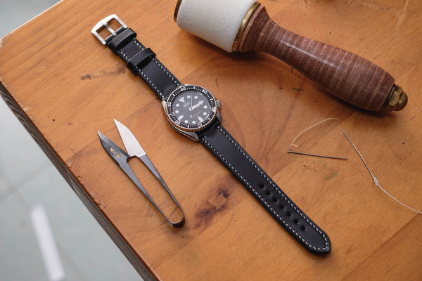Black Shell Cordovan Leather Tapered Basic Watch Strap (18, 20, 22 and 24 mm)