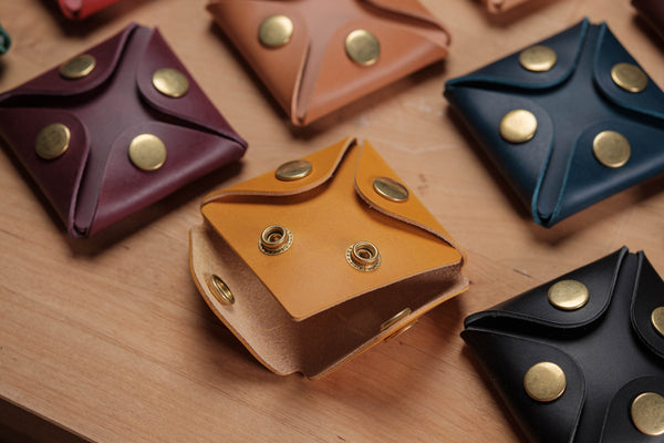 13 COLORS - Vegetable-tanned Leather Square Coin Purse, Utility Pouch - Malloria
