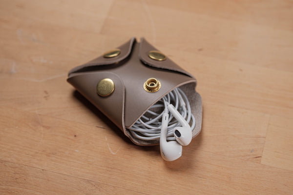 13 COLORS - Vegetable-tanned Leather Square Coin Purse, Utility Pouch - Malloria