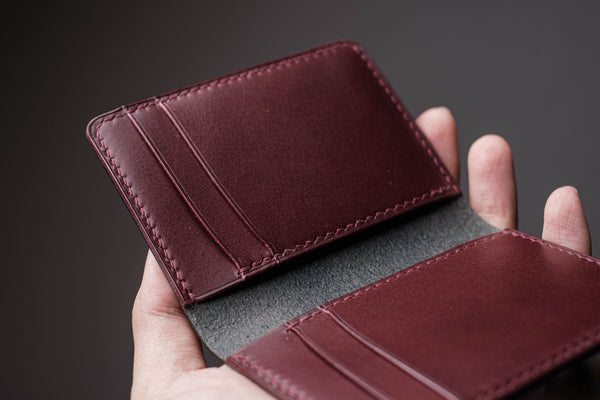 Black/Burgundy Leather 4-Slot Vertical Card Wallet