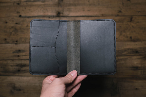 13 COLORS - Buttero Leather Passport Holder