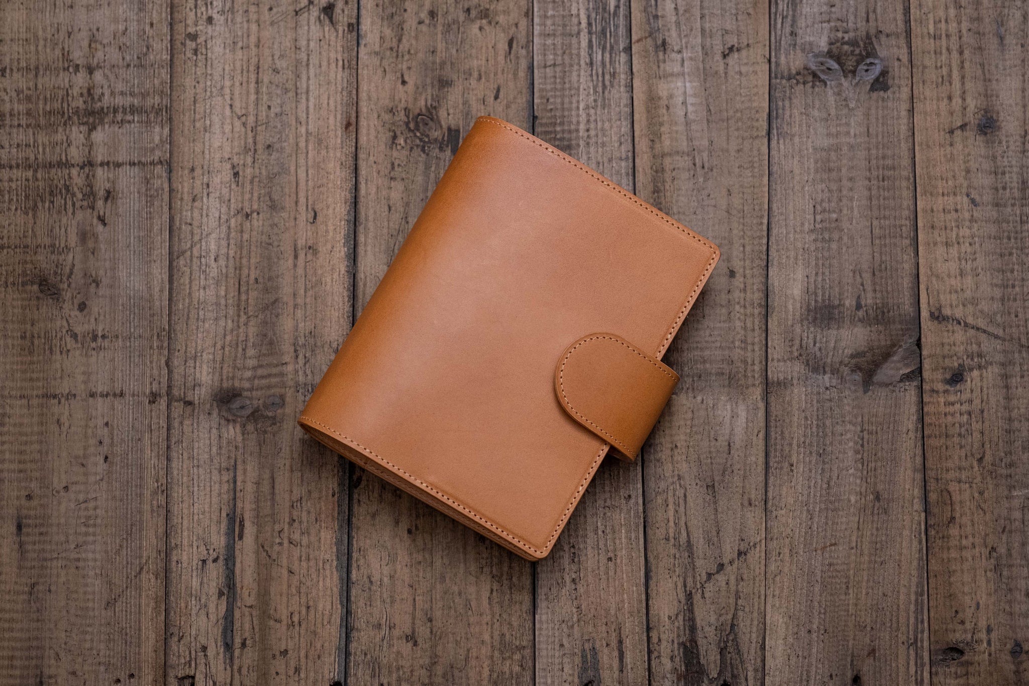 Two-tone Buttero Leather Personal Ring Organizer with Krause rings