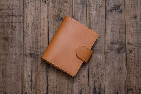 Two-tone Buttero Leather Personal Ring Organizer with Krause rings