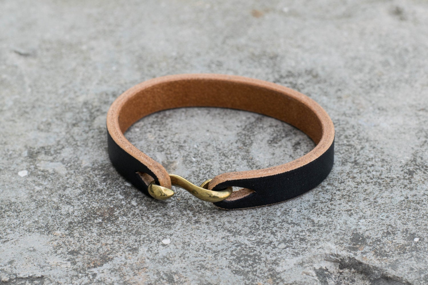 Black Vegetable-tanned Leather S Hook Bracelet