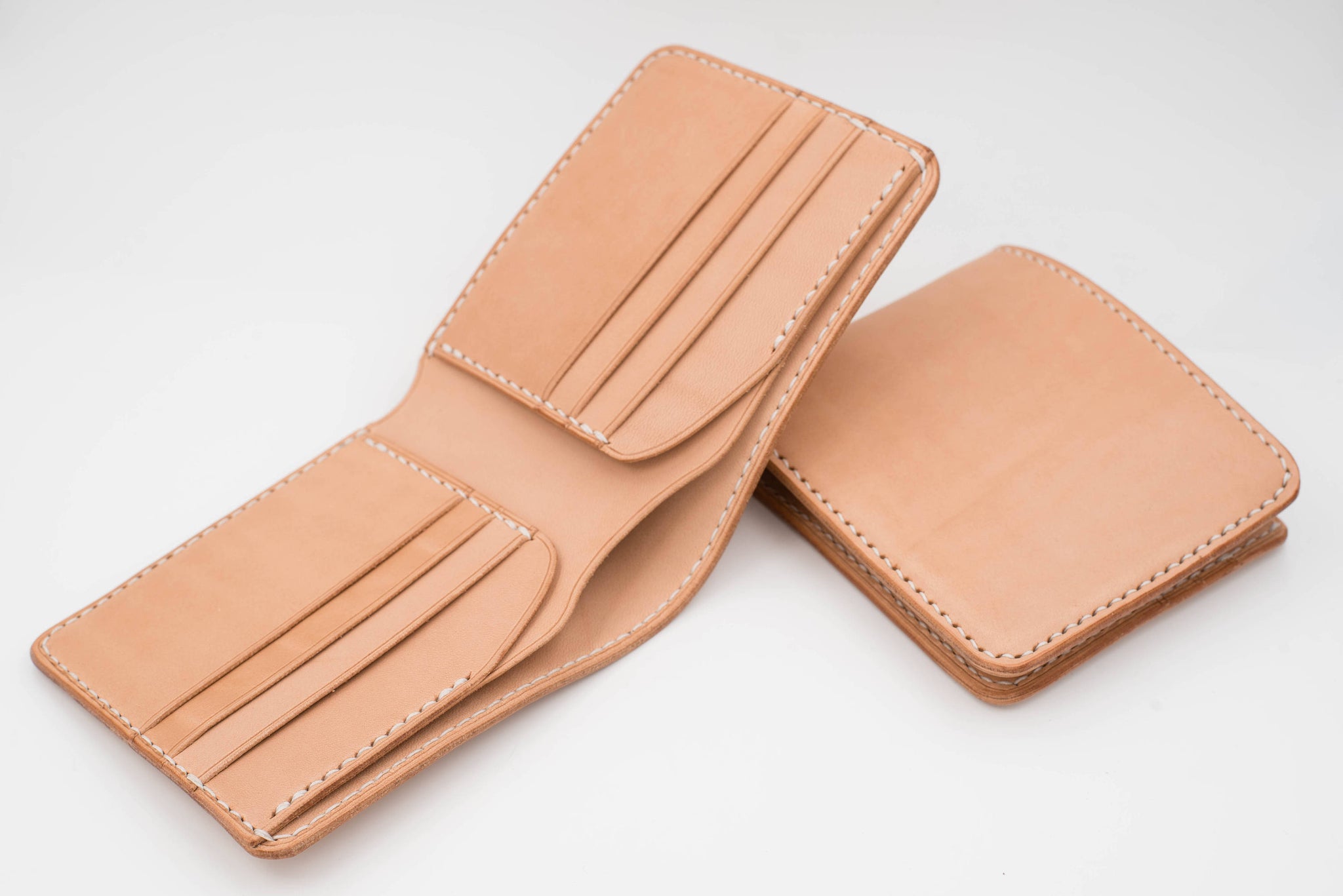 6-Slot Natural Leather Billfold Wallet for men