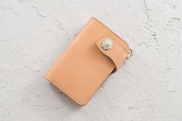 Sterling Concho Natural Leather Middle Billfold Wallet for men